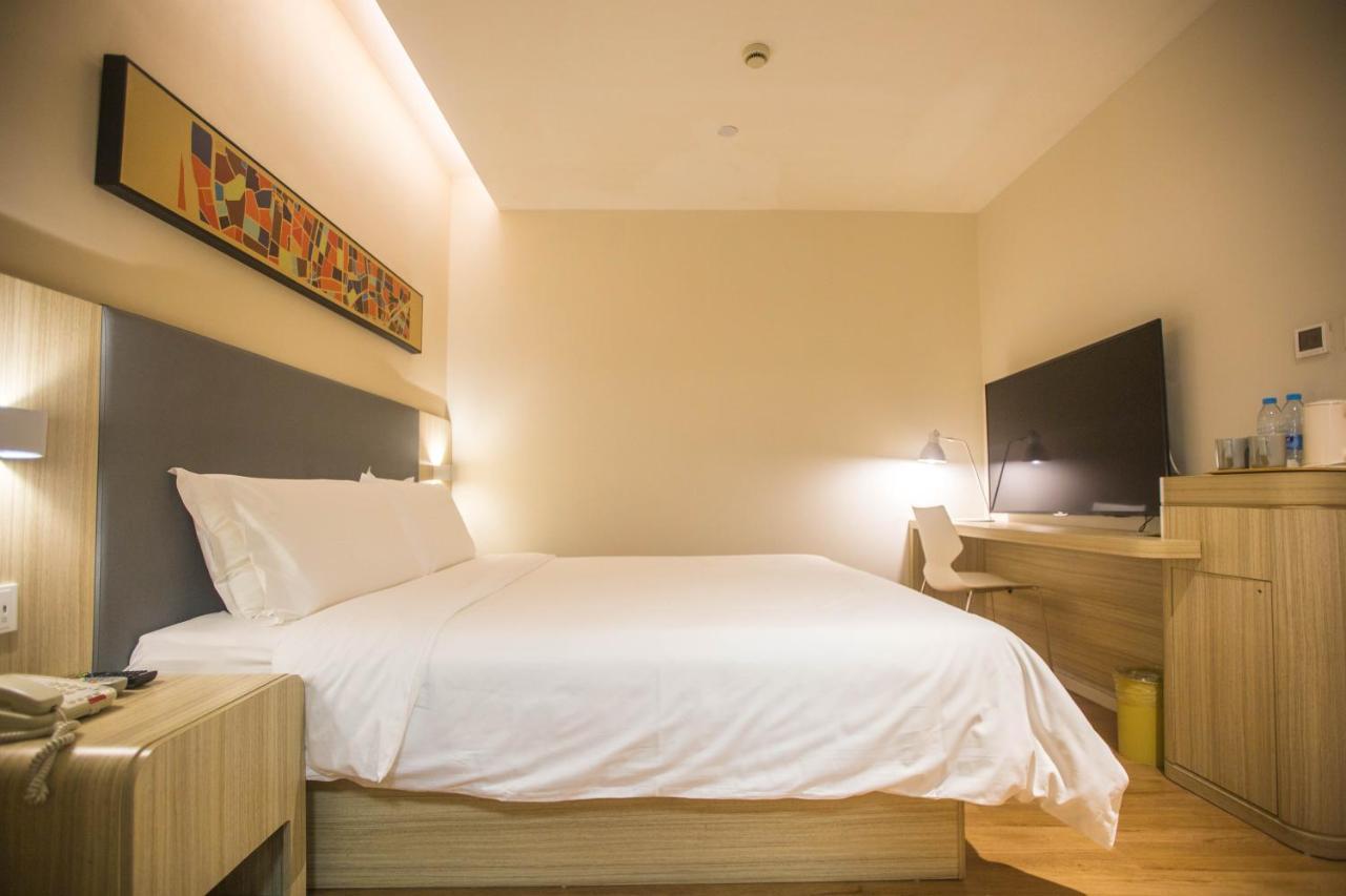 Hanting Premium Hotel Shanghai Plaza 66 Екстер'єр фото