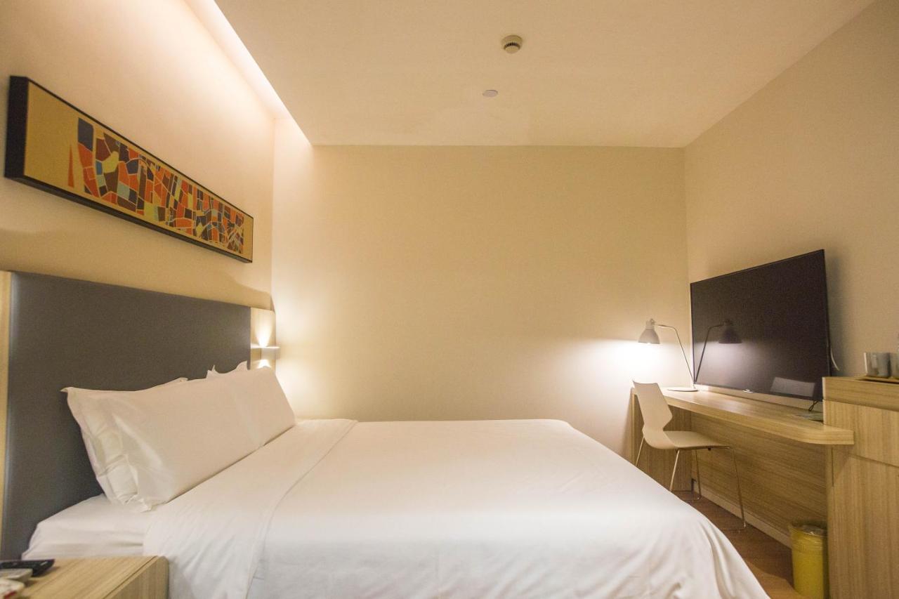 Hanting Premium Hotel Shanghai Plaza 66 Екстер'єр фото