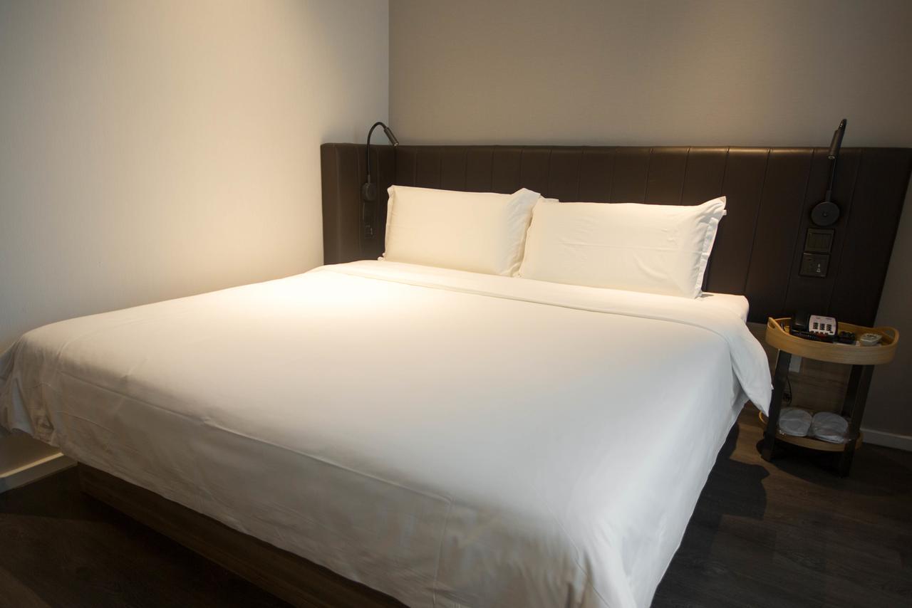 Hanting Premium Hotel Shanghai Plaza 66 Екстер'єр фото