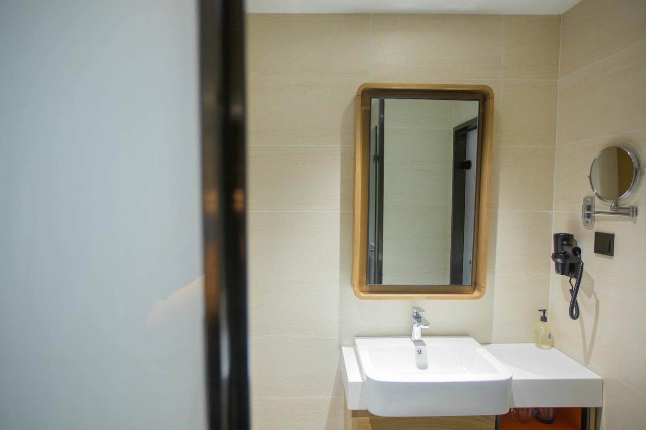 Hanting Premium Hotel Shanghai Plaza 66 Екстер'єр фото