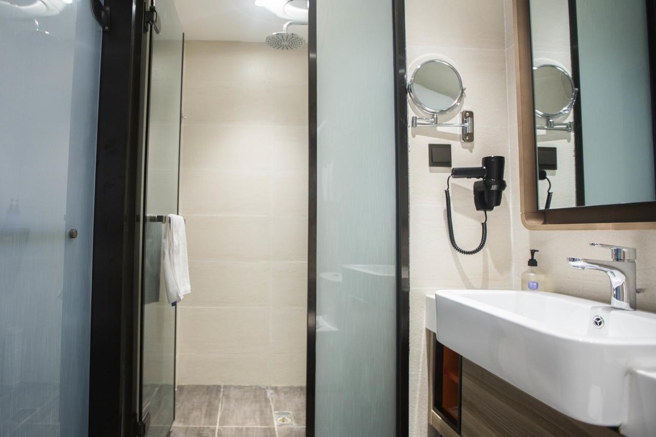 Hanting Premium Hotel Shanghai Plaza 66 Екстер'єр фото